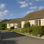 Village Pierre & Normandy Garden Ξενοδοχείο με διαμερίσματα