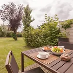 Village Pierre & Normandy Garden Branville