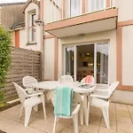 Village Pierre & Normandy Garden 3* Branville