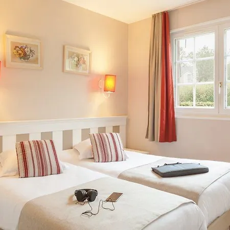 Village Pierre & Normandy Garden 3* Branville