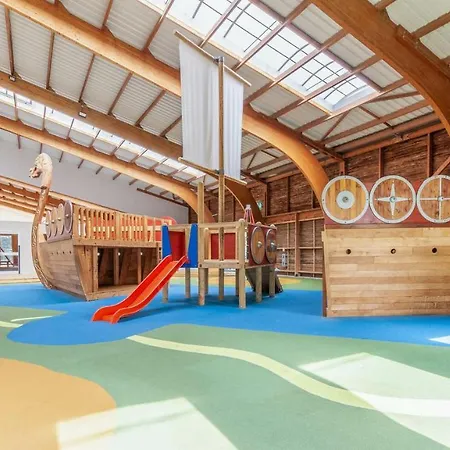 Village Pierre & Normandy Garden Апарт-отель