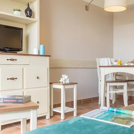 Апарт-отель Village Pierre & Normandy Garden 3*