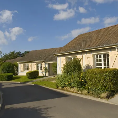 Village Pierre & Normandy Garden Апарт-отель