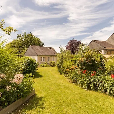 Village Pierre & Normandy Garden 3* Branville