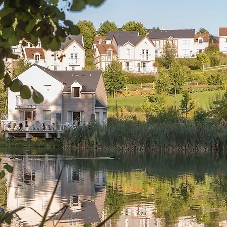Appart hôtel Village Pierre & Normandy Garden