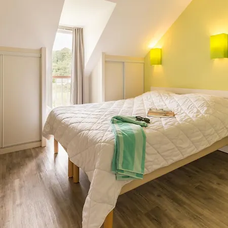 Lejlighedshotel Village Pierre & Normandy Garden Branville