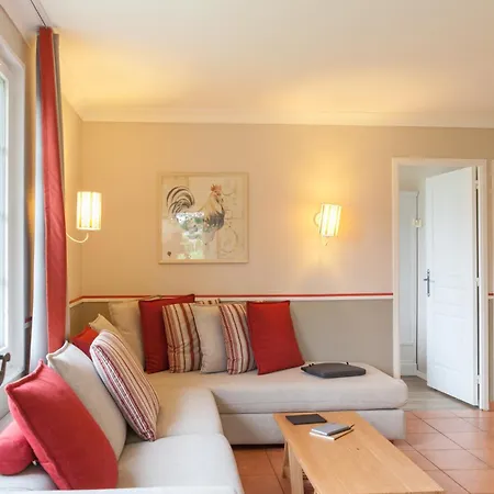 Apartmanhotel Village Pierre & Normandy Garden Branville