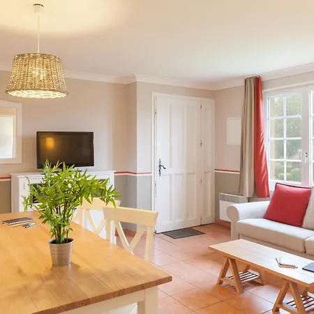 Village Pierre & Normandy Garden 3* Бранвиль