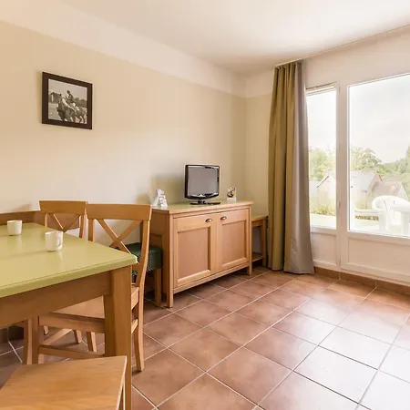 Village Pierre & Normandy Garden Бранвиль