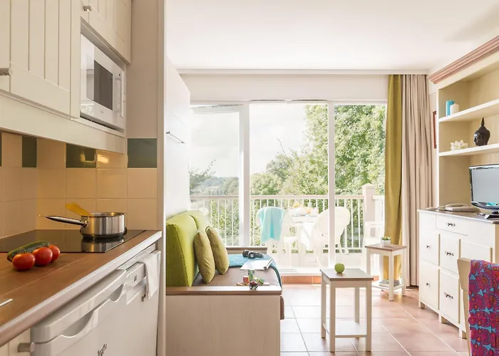 Village Pierre & Normandy Garden