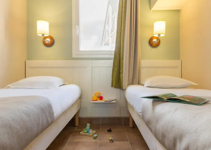 Village Pierre & Normandy Garden Appart hôtel