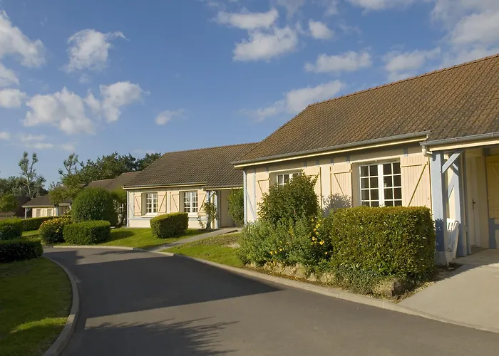 Village Pierre & Normandy Garden Appart hôtel