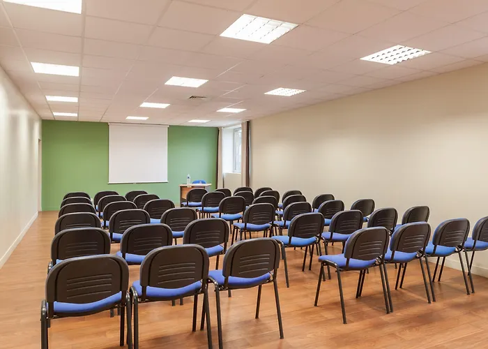 Appart hôtel Village Pierre & Normandy Garden 3*