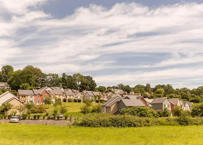 Appart hôtel Village Pierre & Normandy Garden 3*