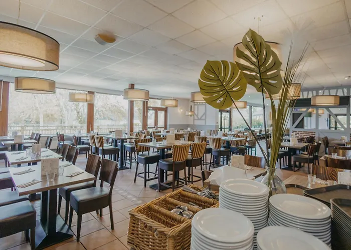 Appart hôtel Village Pierre & Normandy Garden Branville